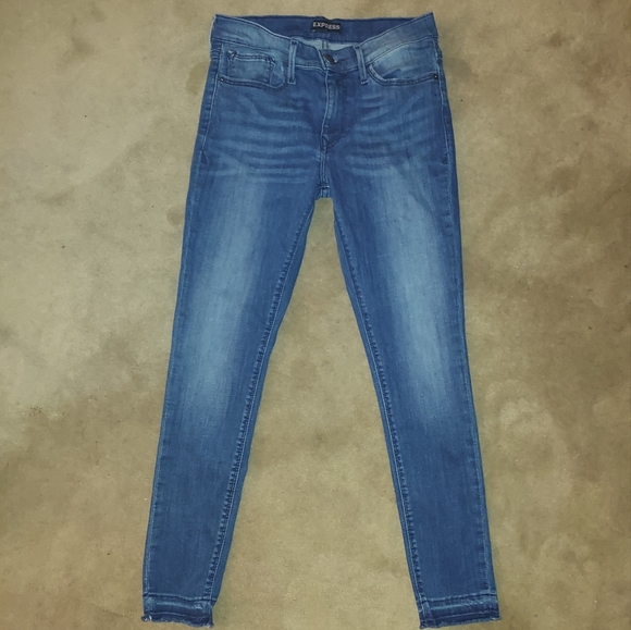 Express Ankle Legging Jeans | Size 4 - Picture 3 of 5